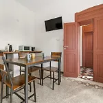 Luxar And بيت ضيافة 3*