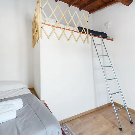 Guest house Luxar And