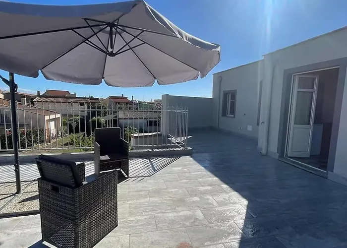 Luxar And Guest house