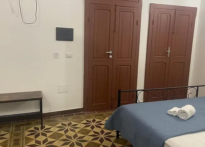 Luxar And Guest house 3*