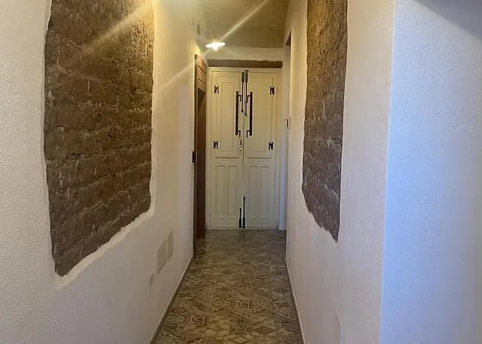 Luxar And Guest house 3*