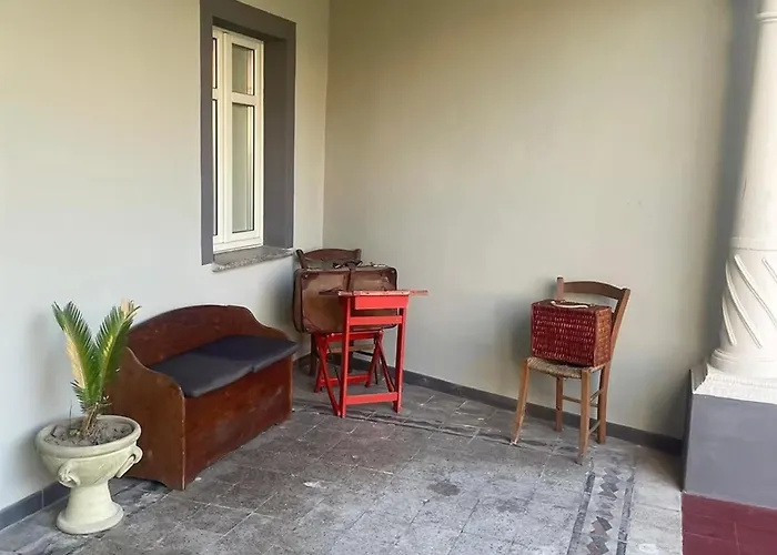 Luxar And Guest house