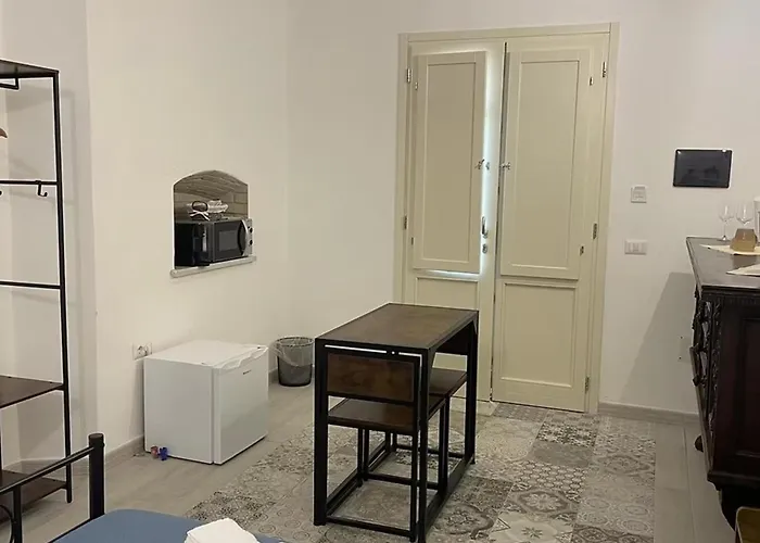 Guest house Luxar And 3*