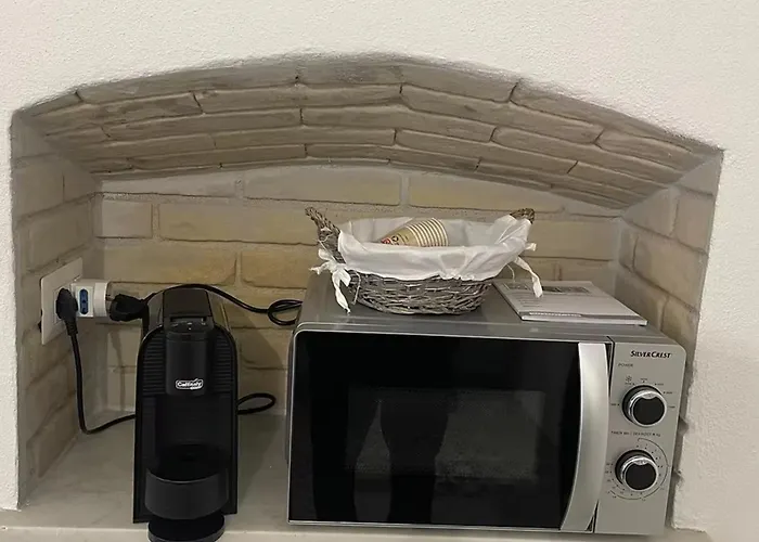 Luxar And Guest house